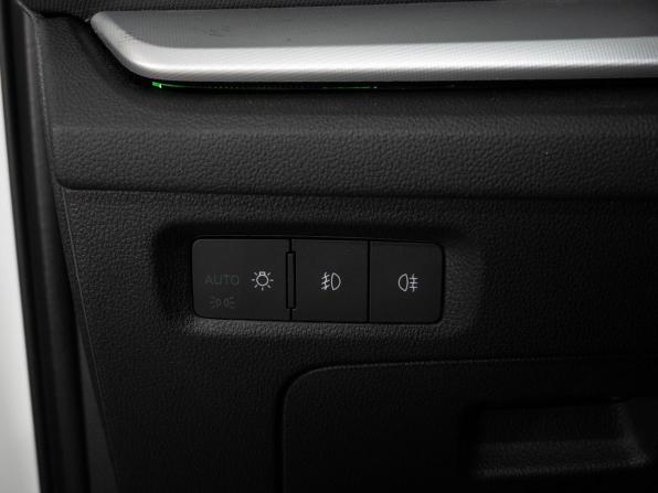 Skoda Octavia IV (A8) с пробегом 2021 года, цена 2 411 000 рублей, 45366 км, лифтбек, Автокод Объявления