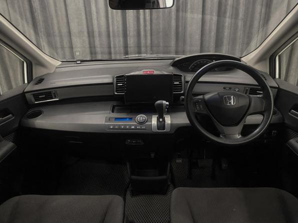 Honda Freed I Рестайлинг с пробегом 2014 года, цена 1 190 000 рублей, 151000 км, компактвэн, Автокод Объявления