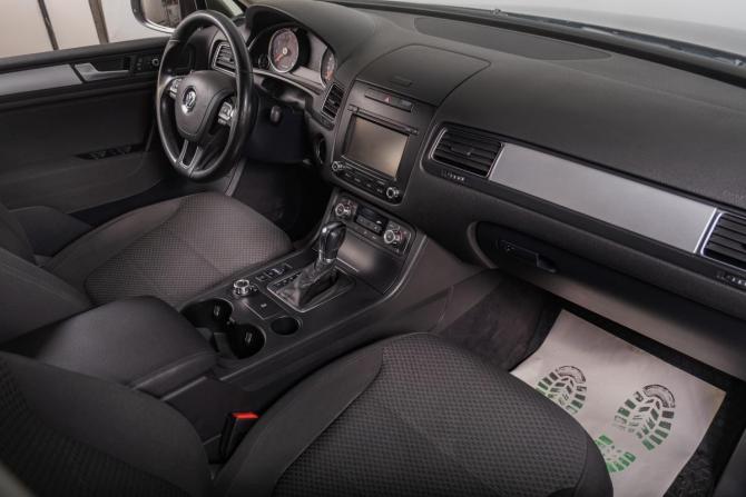 Volkswagen Touareg II с пробегом 2012 года, цена 2 369 000 рублей, 199600 км, внедорожник, Автокод Объявления