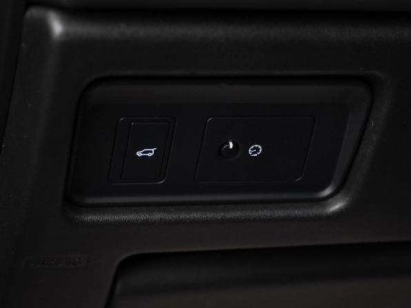 Land Rover Discovery Sport I с пробегом 2017 года, цена 2 387 077 рублей, 99680 км, внедорожник, Автокод Объявления