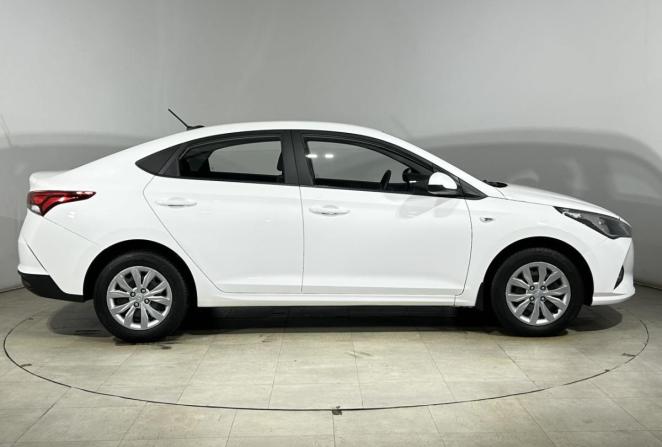 Hyundai Solaris II Рестайлинг с пробегом 2021 года, цена 1 580 000 рублей, 81291 км, седан, Автокод Объявления