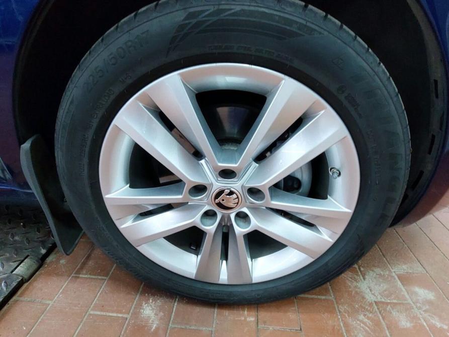 Skoda Octavia III (A7) Рестайлинг Москва  - изображение 17