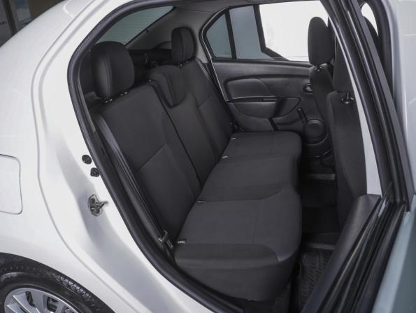 Renault Logan II Рестайлинг с пробегом 2019 года, цена 890 000 рублей, 117006 км, седан, Автокод Объявления