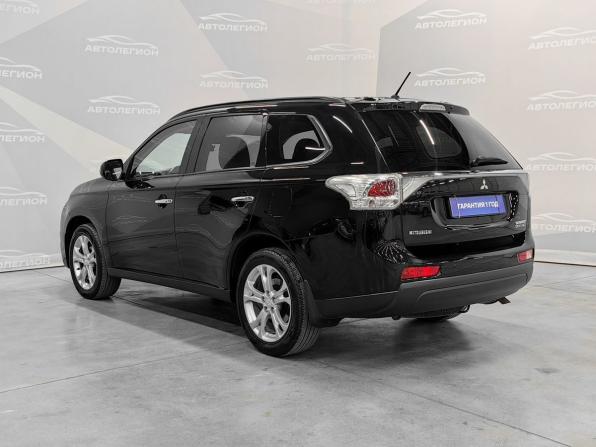 Mitsubishi Outlander III с пробегом 2013 года, цена 1 580 000 рублей, 194000 км, внедорожник, Автокод Объявления