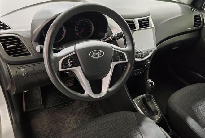 Hyundai Solaris I Рестайлинг с пробегом 2016 года, цена 1 310 000 рублей, 37906 км, седан, Автокод Объявления