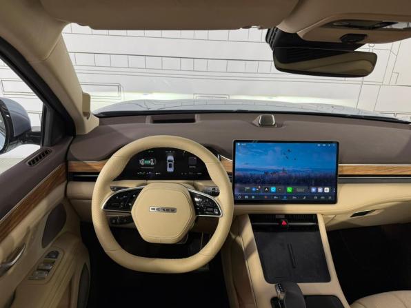 Seres M7 с пробегом 2023 года, цена 4 122 500 рублей, 47311 км, внедорожник, Автокод Объявления