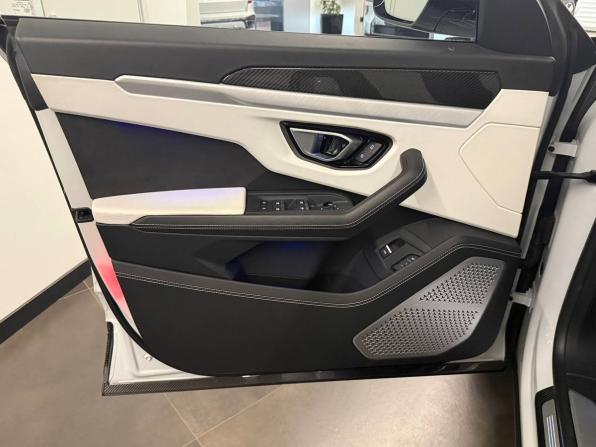 Lamborghini Urus I с пробегом 2020 года, цена 22 990 000 рублей, 41117 км, внедорожник, Автокод Объявления