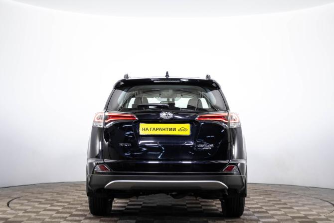 Toyota RAV4 IV (XA40) Рестайлинг с пробегом 2017 года, цена 2 159 000 рублей, 210000 км, внедорожник, Автокод Объявления