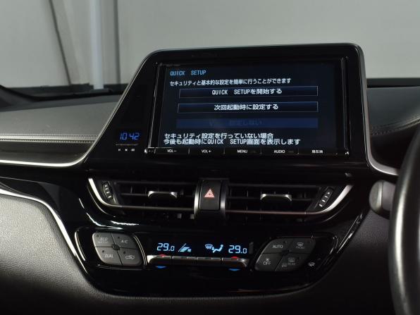 Toyota C-HR I с пробегом 2018 года, цена 2 174 995 рублей, 58582 км, внедорожник, Автокод Объявления