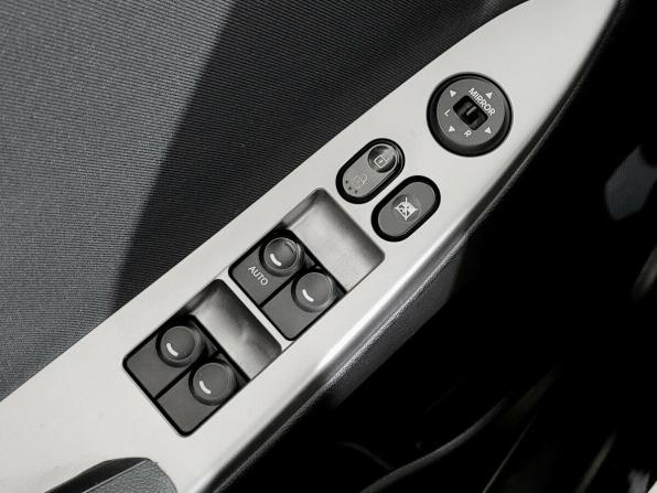 Hyundai Solaris I Рестайлинг с пробегом 2016 года, цена 960 000 рублей, 155454 км, хэтчбек, Автокод Объявления