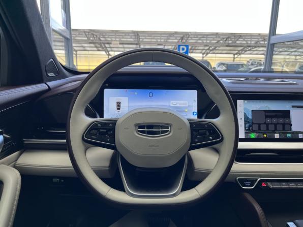 Geely Monjaro I с пробегом 2022 года, цена 2 865 000 рублей, 35641 км, внедорожник, Автокод Объявления