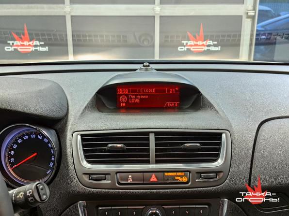 Opel Mokka I с пробегом 2013 года, цена 950 000 рублей, 154000 км, внедорожник, Автокод Объявления