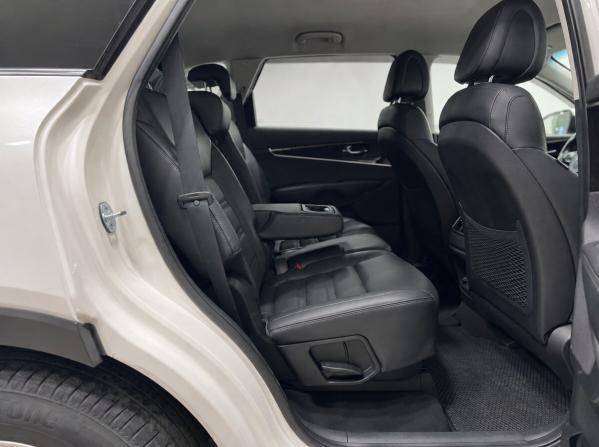 Kia Sorento III Prime Рестайлинг с пробегом 2017 года, цена 2 375 000 рублей, 156026 км, внедорожник, Автокод Объявления