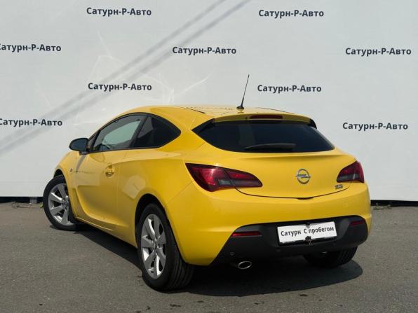 Opel Astra J Рестайлинг с пробегом 2012 года, цена 650 000 рублей, 207000 км, хэтчбек, Автокод Объявления