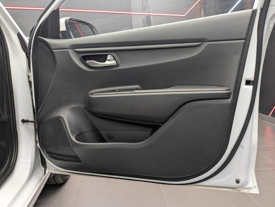 Kia Rio IV Рестайлинг Москва  - изображение 23