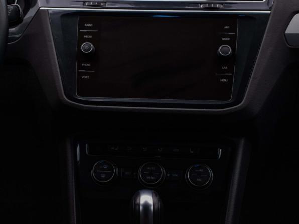 Volkswagen Tiguan II с пробегом 2020 года, цена 2 434 000 рублей, 69234 км, внедорожник, Автокод Объявления