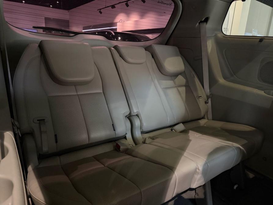Kia Carnival III Москва  - изображение 12