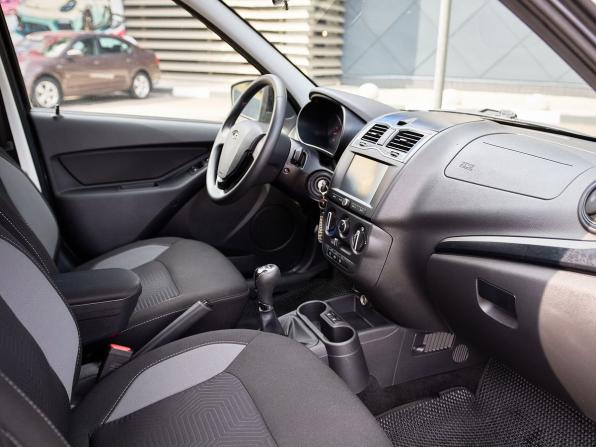 Lada (ВАЗ) Granta I Рестайлинг с пробегом 2024 года, цена 928 000 рублей, 40604 км, седан, Автокод Объявления