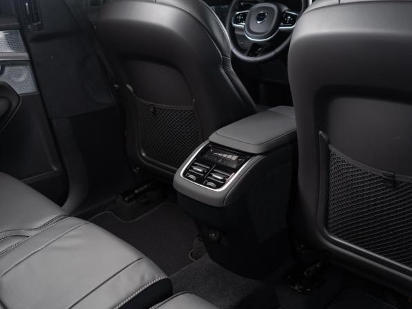 Новый Volvo XC90 II Рестайлинг 2 2026 года, цена 11 250 000 рублей, внедорожник, Автокод Объявления