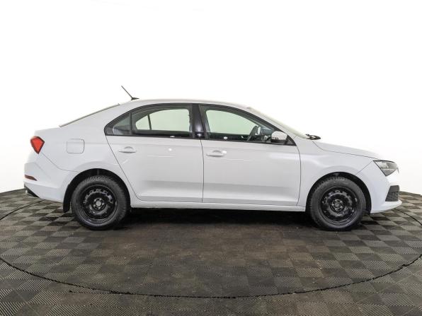 Skoda Rapid II с пробегом 2021 года, цена 1 360 000 рублей, 118485 км, лифтбек, Автокод Объявления
