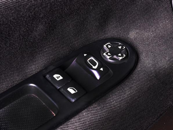Peugeot 207 I с пробегом 2006 года, цена 320 000 рублей, 256308 км, хэтчбек, Автокод Объявления