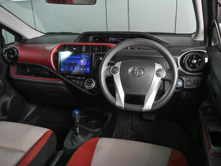 Toyota Aqua I Рестайлинг Ростов-на-Дону  - изображение 6