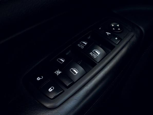 Jeep Grand Cherokee IV (WK2) с пробегом 2011 года, цена 1 785 000 рублей, 270707 км, внедорожник, Автокод Объявления