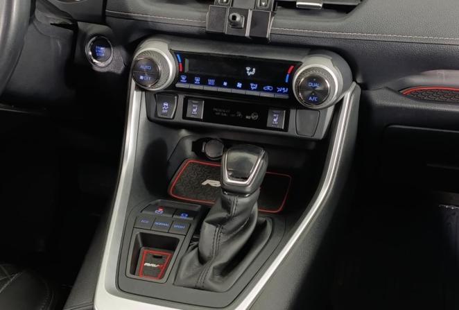Toyota RAV4 V (XA50) с пробегом 2021 года, цена 3 445 000 рублей, 47098 км, внедорожник, Автокод Объявления
