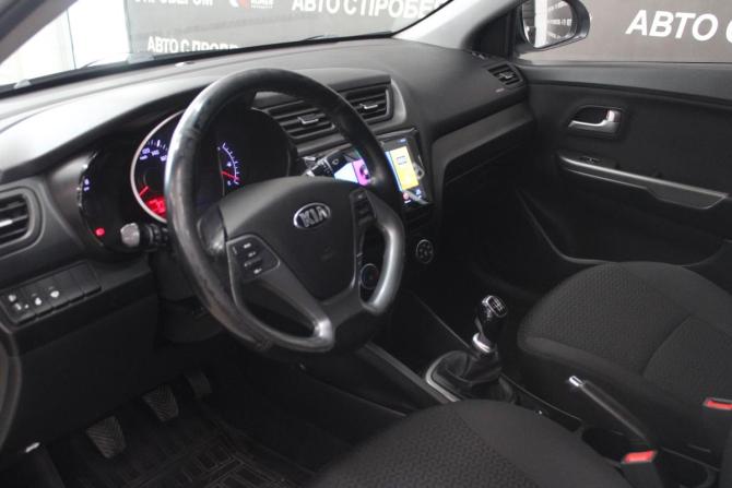 Kia Rio III Рестайлинг с пробегом 2016 года, цена 963 000 рублей, 136825 км, седан, Автокод Объявления