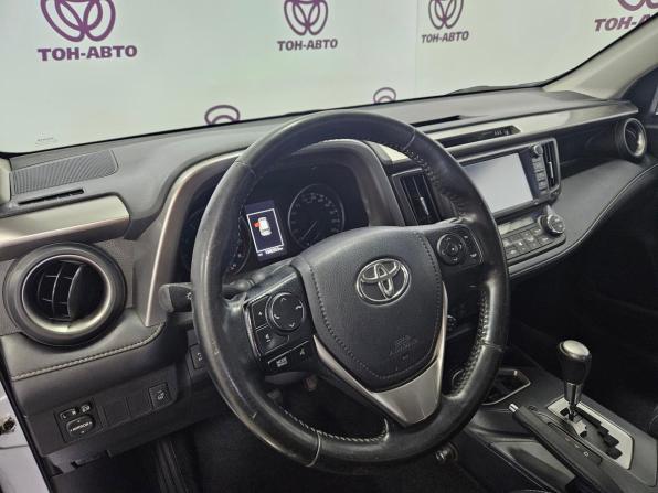 Toyota RAV4 IV (XA40) Рестайлинг с пробегом 2018 года, цена 2 485 000 рублей, 188502 км, внедорожник, Автокод Объявления