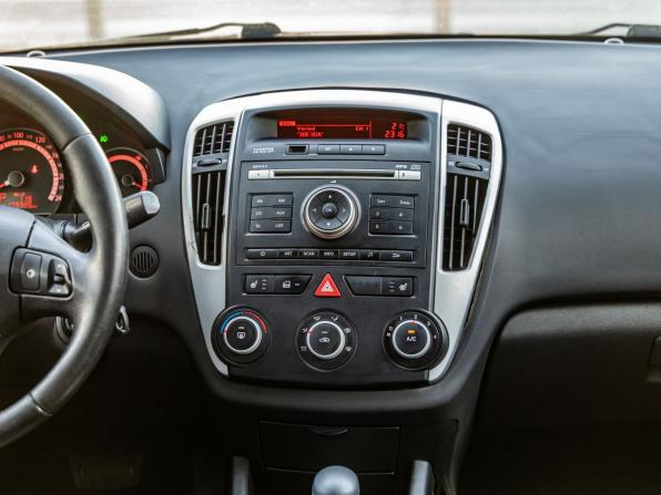 Kia Ceed I Рестайлинг с пробегом 2010 года, цена 718 000 рублей, 173326 км, хэтчбек, Автокод Объявления
