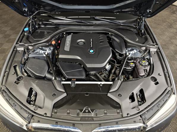 BMW 5 серии VII (G30/G31/G38) с пробегом 2017 года, цена 3 850 000 рублей, 62807 км, седан, Автокод Объявления