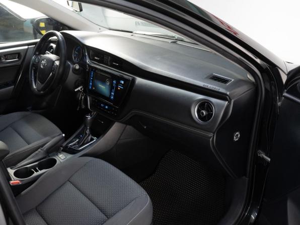 Toyota Corolla XI (E160 E170 E180) Рестайлинг 1 с пробегом 2017 года, цена 1 450 000 рублей, 211005 км, седан, Автокод Объявления