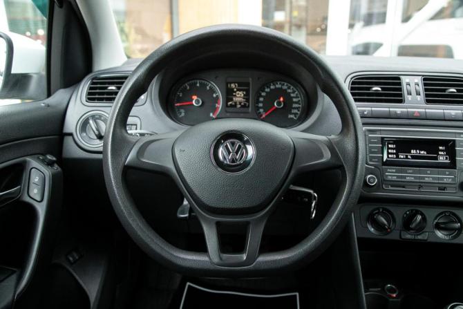 Volkswagen Polo V Рестайлинг с пробегом 2016 года, цена 798 000 рублей, 94000 км, седан, Автокод Объявления
