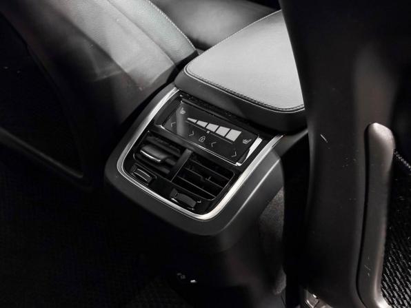 Volvo XC90 II Рестайлинг 1 с пробегом 2019 года, цена 3 861 000 рублей, 83600 км, внедорожник, Автокод Объявления