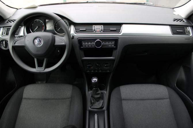 Skoda Rapid I с пробегом 2016 года, цена 1 223 000 рублей, 89834 км, лифтбек, Автокод Объявления