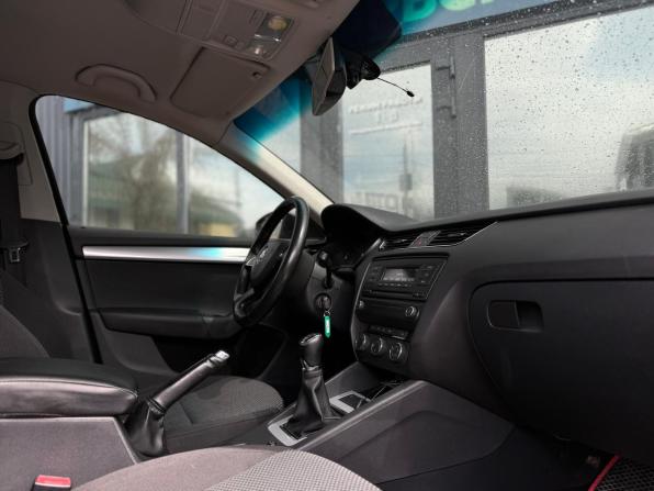 Skoda Octavia III (A7) с пробегом 2013 года, цена 959 000 рублей, 255047 км, лифтбек, Автокод Объявления