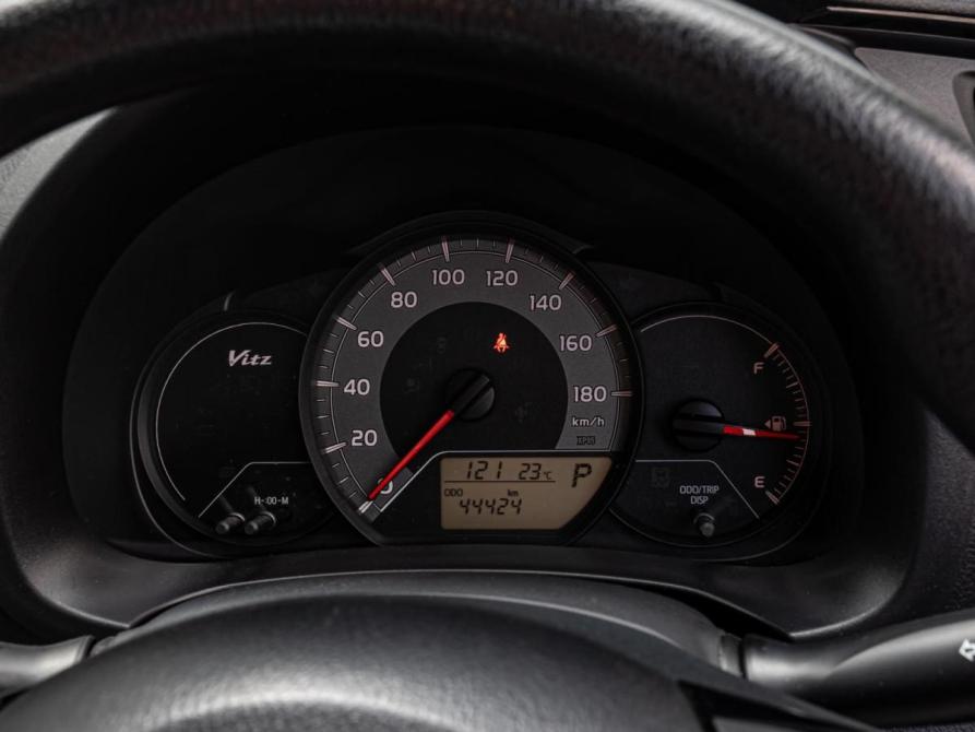 Toyota Vitz III (XP130) Рестайлинг 2 Краснодар  - изображение 14