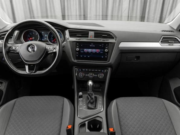 Volkswagen Tiguan II с пробегом 2019 года, цена 2 200 000 рублей, 100253 км, внедорожник, Автокод Объявления