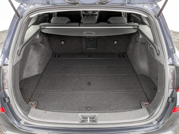 Hyundai i30 III Рестайлинг 2 с пробегом 2022 года, цена 1 820 000 рублей, 103890 км, универсал, Автокод Объявления