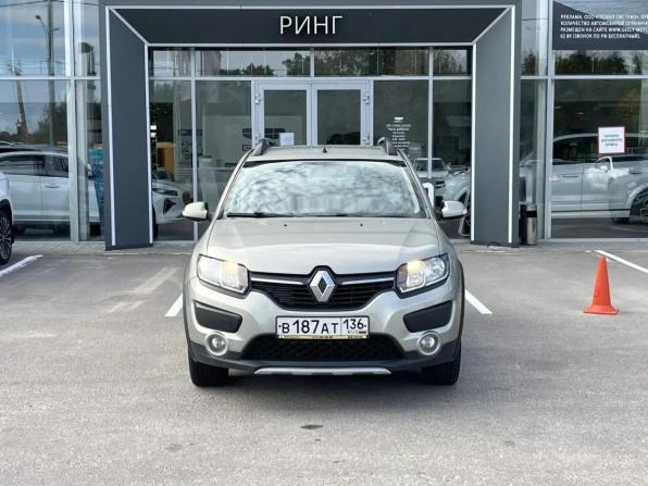 Renault Sandero II с пробегом 2017 года, цена 980 000 рублей, 119668 км, хэтчбек, Автокод Объявления