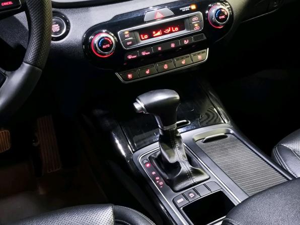 Kia Sorento III Prime Рестайлинг с пробегом 2017 года, цена 2 145 000 рублей, 155841 км, внедорожник, Автокод Объявления