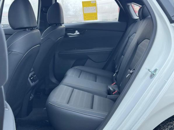 Новый Kia K3 II (China Market) Рестайлинг 2025 года, цена 2 800 000 рублей, седан, Автокод Объявления