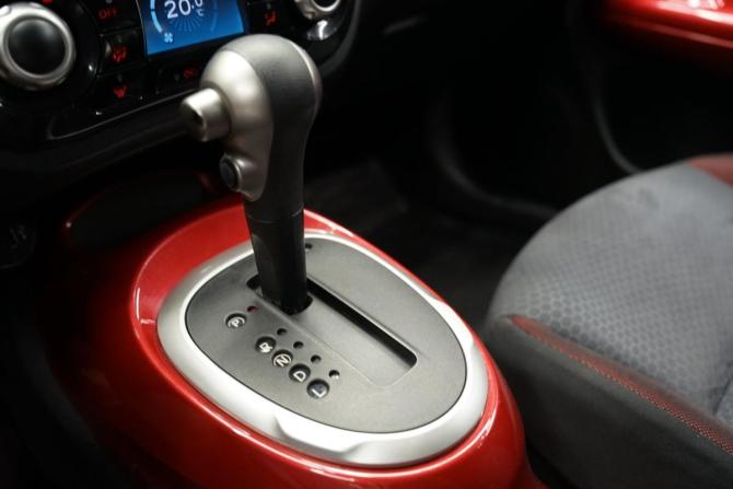 Nissan Juke I с пробегом 2012 года, цена 1 083 994 рубля, 100300 км, внедорожник, Автокод Объявления