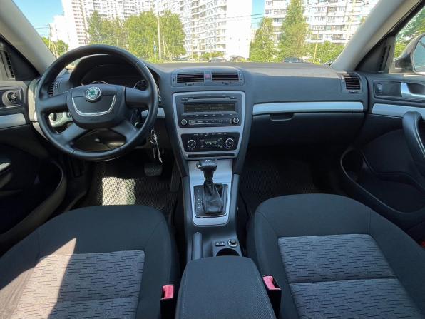 Skoda Octavia II (A5) Рестайлинг с пробегом 2011 года, цена 865 000 рублей, 154131 км, лифтбек, Автокод Объявления