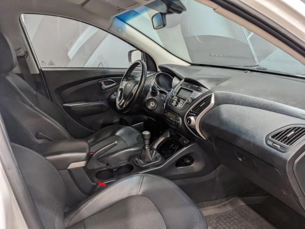 Hyundai ix35 I с пробегом 2012 года, цена 970 000 рублей, 205287 км, внедорожник, Автокод Объявления