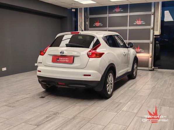 Nissan Juke I с пробегом 2013 года, цена 1 149 000 рублей, 140000 км, внедорожник, Автокод Объявления