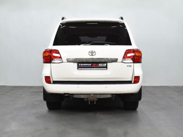 Toyota Land Cruiser 200 Series Рестайлинг 1 с пробегом 2015 года, цена 4 309 995 рублей, 337312 км, внедорожник, Автокод Объявления