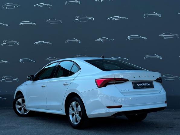 Skoda Octavia IV (A8) с пробегом 2021 года, цена 2 198 500 рублей, 114951 км, лифтбек, Автокод Объявления