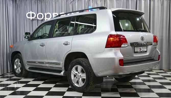 Toyota Land Cruiser 200 Series Рестайлинг 1 с пробегом 2015 года, цена 6 749 990 рублей, 44000 км, внедорожник, Автокод Объявления